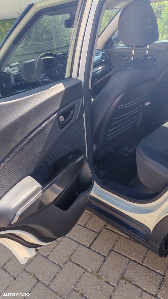 SsangYong Tivoli Grand - 14