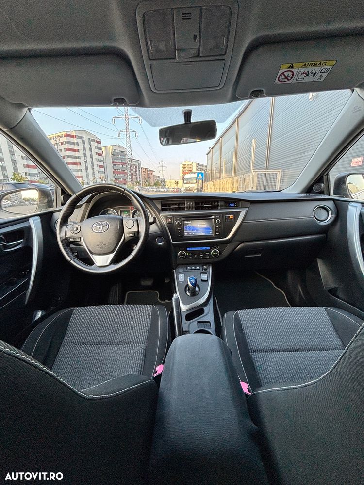 Toyota Auris - 14