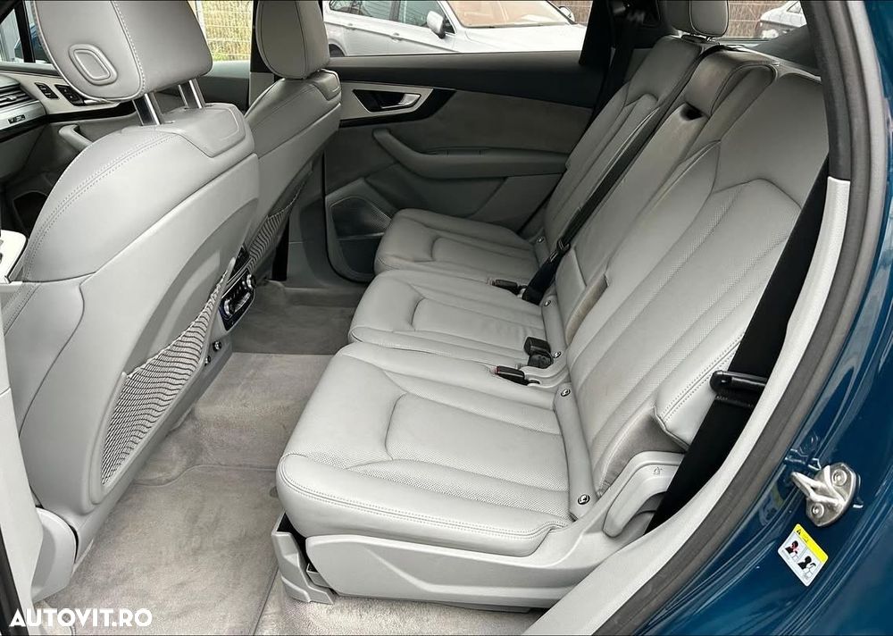 Audi Q7 3.0 50 TDI quattro Tiptronic S Line - 12