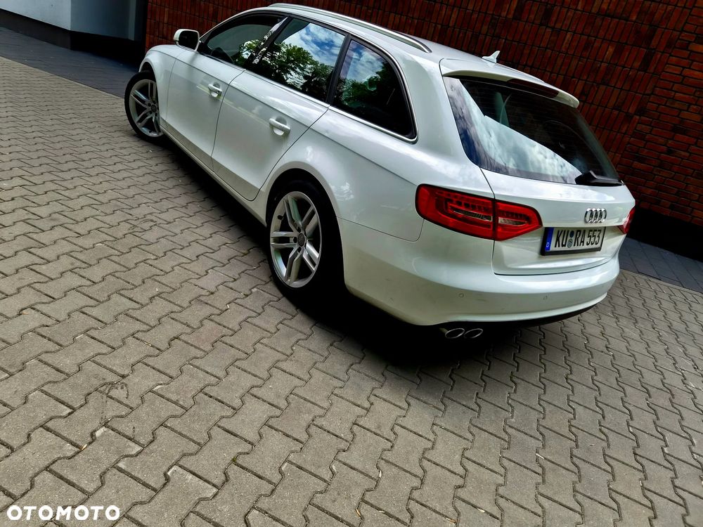Audi A4 Avant 2.0 TDI ultra - 23
