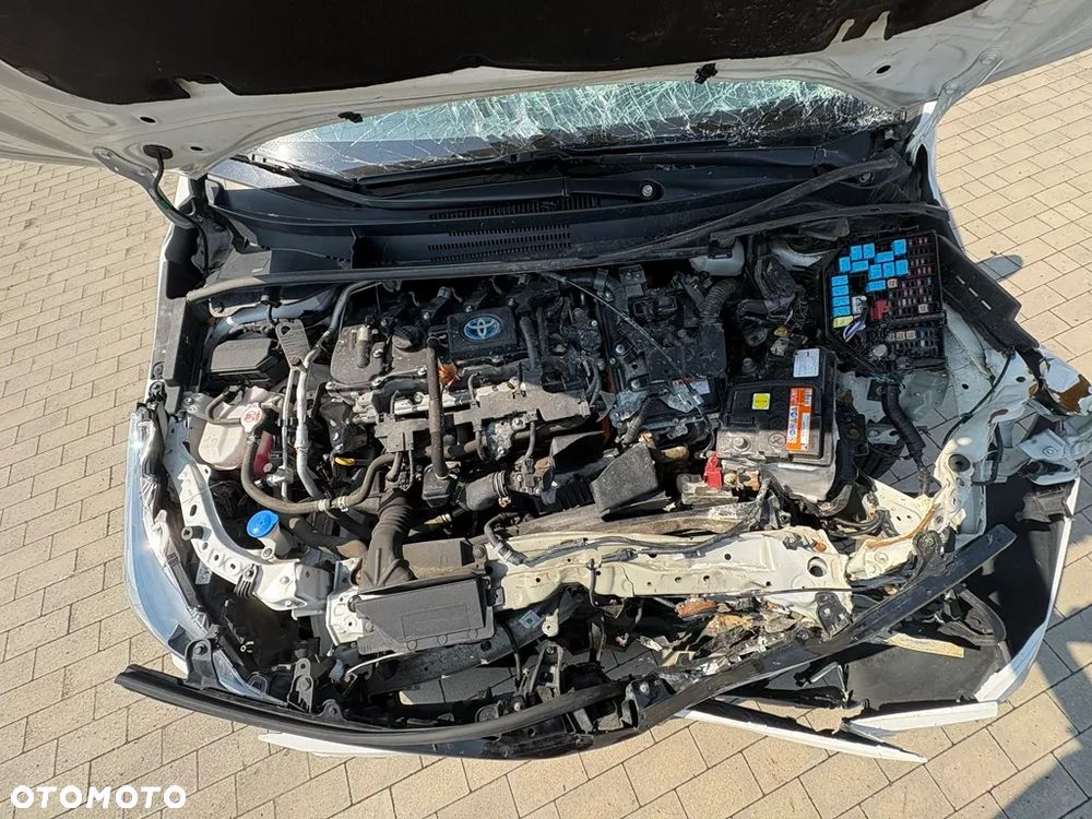 Toyota Corolla 1.8 Hybrid Comfort - 17