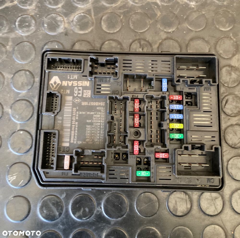 DACIA SANDERO 3 III 1.0 SCE SKRZYNKA BEZPIECZNIKÓW MODUŁ BCM BSI ECU STEROWNIK 284B65716R bezpieczniki - 1