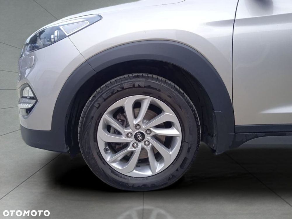 Hyundai Tucson 1.7 CRDI BlueDrive Style 2WD DCT - 11