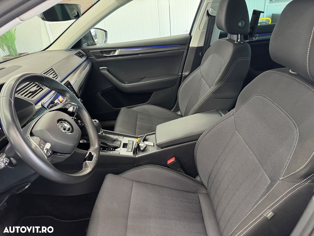 Skoda Superb 2.0 TDI DSG Style - 11