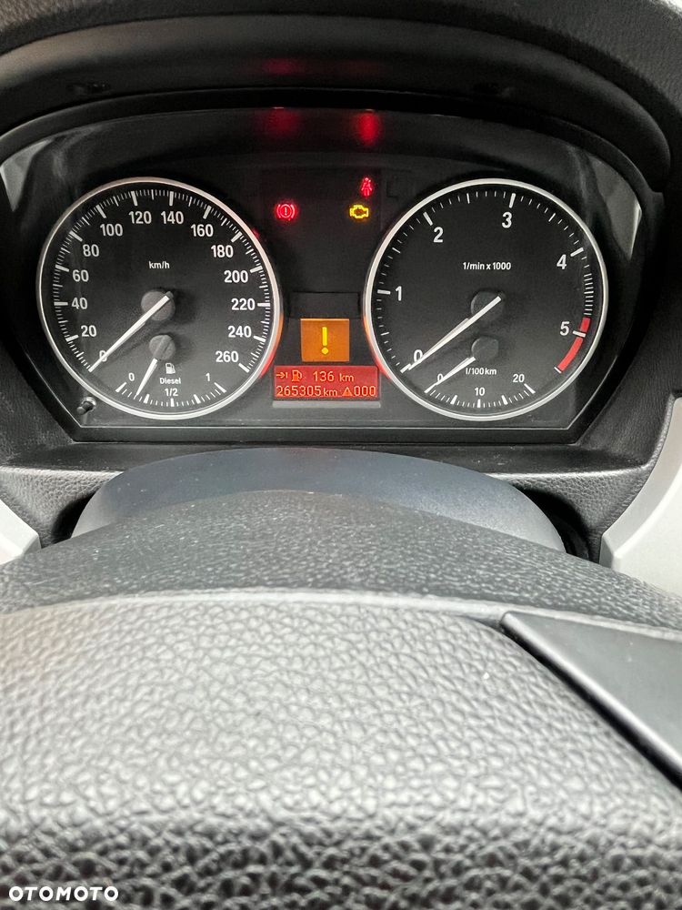 BMW Seria 3 318d DPF Edition Lifestyle - 11