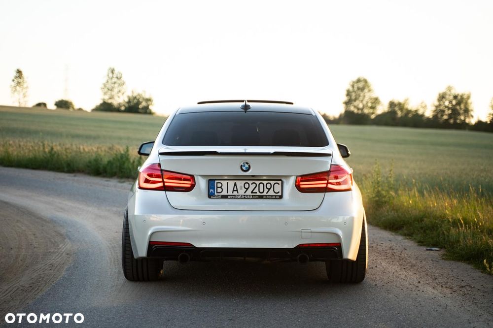 BMW Seria 3 335i Sport Line - 4