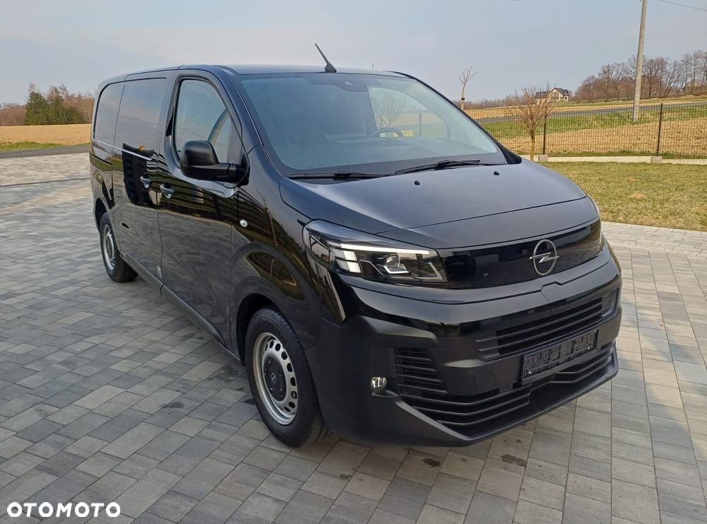 Opel Vivaro - 1