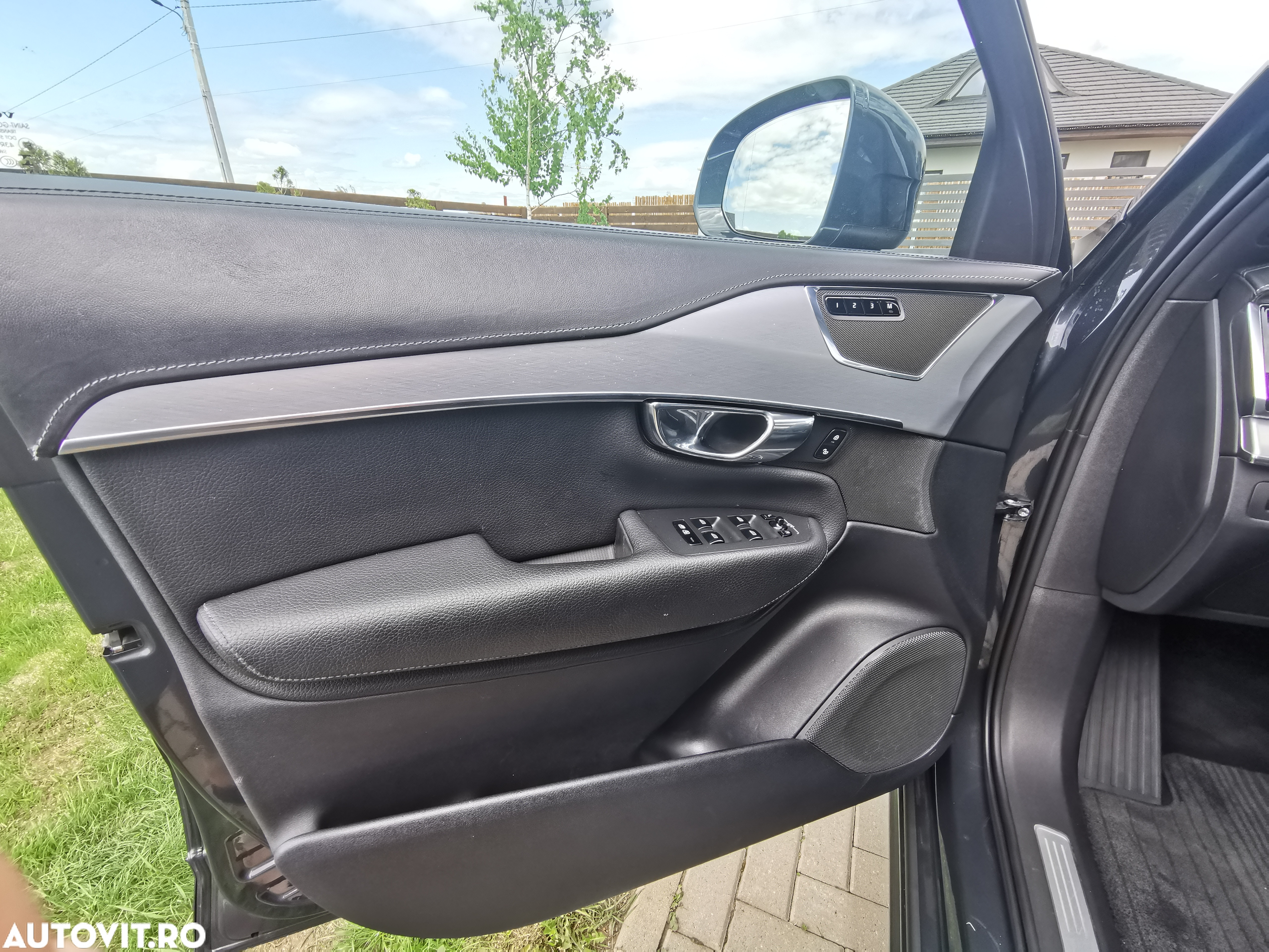 Volvo XC 90 D5 AWD Geartronic Momentum - 16