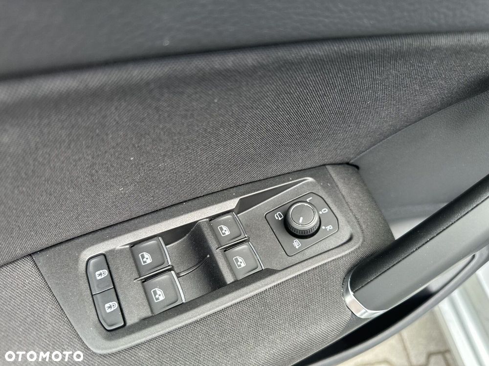 Volkswagen Touran 1.5 TSI EVO Highline DSG - 25