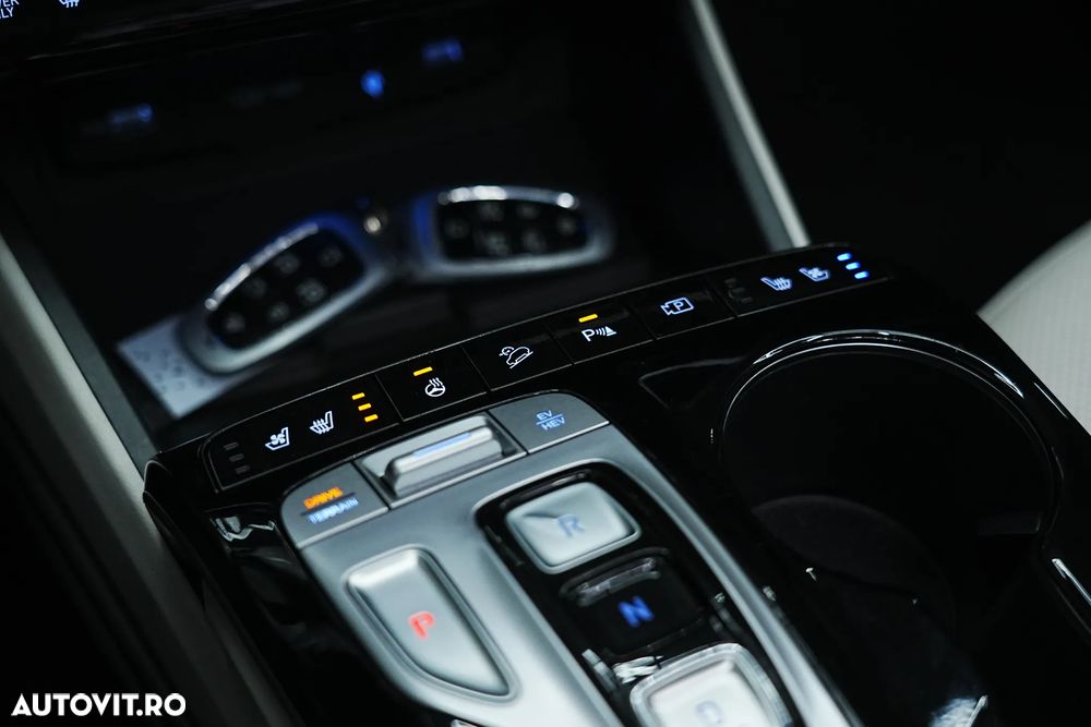 Hyundai Tucson PHEV 1.6 l 265 CP 4WD 6AT Luxury - 32