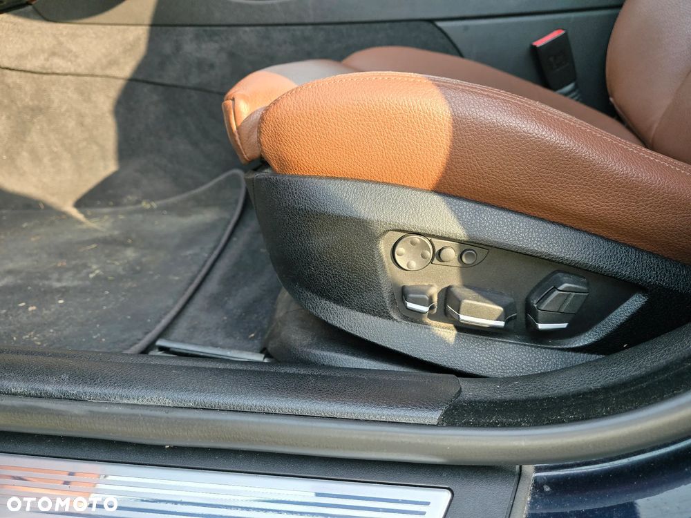 BMW Seria 5 535i xDrive - 24