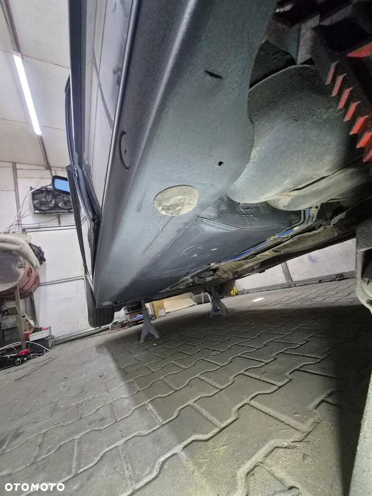 BMW Seria 3 320i - 37