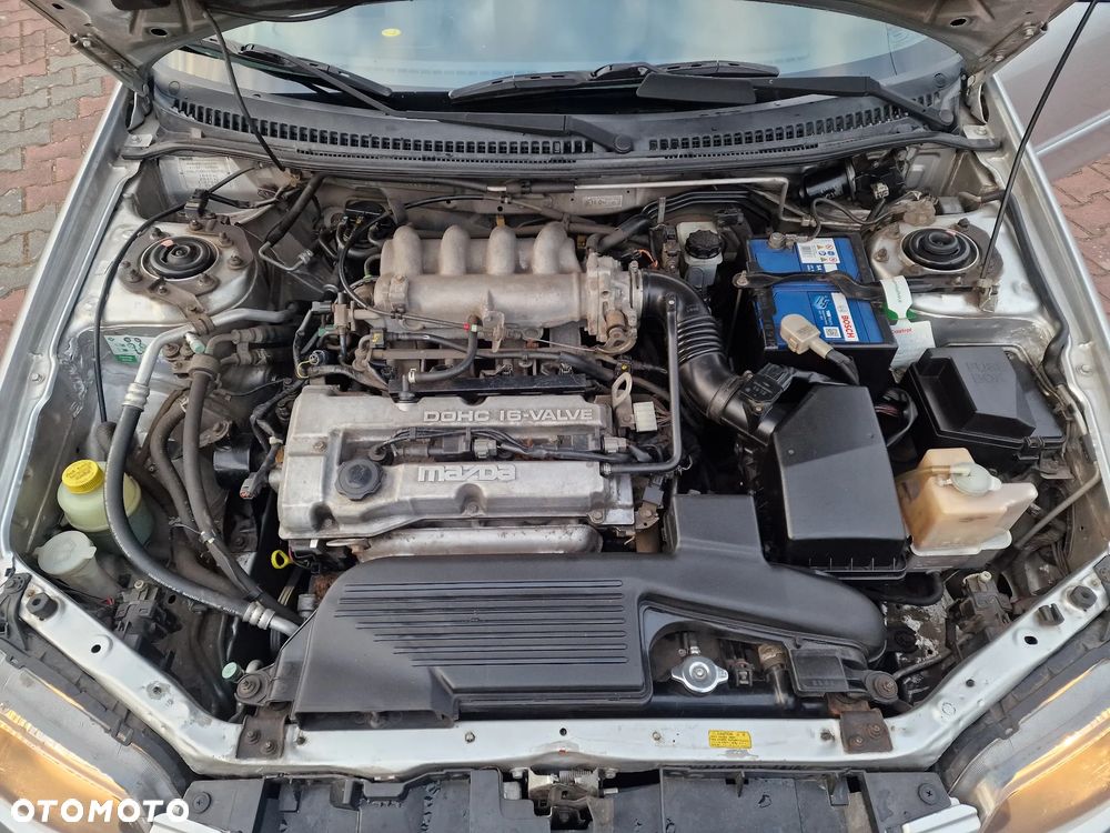 Mazda 323 - 9