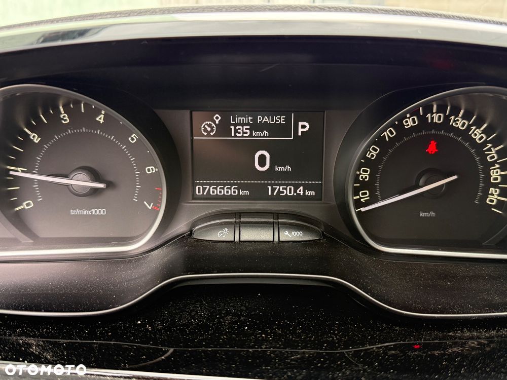 Peugeot 208 PureTech 110 Stop & Start EAT6 Allure - 13