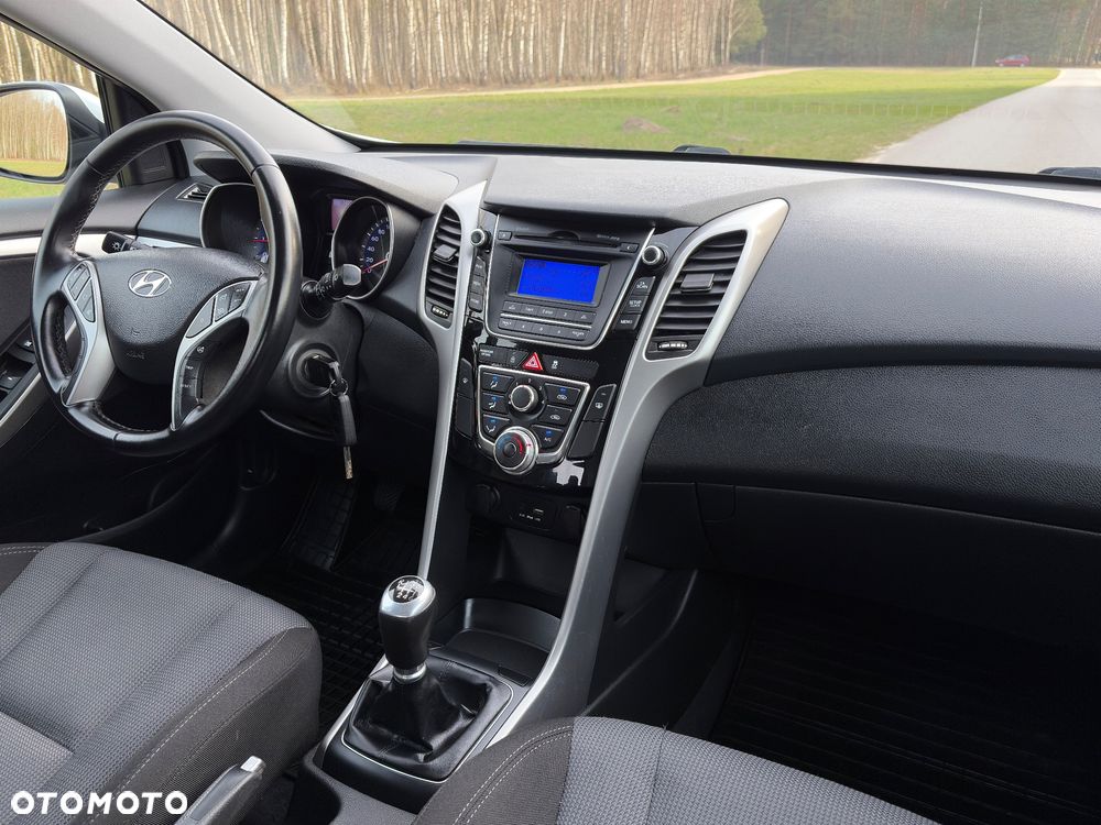 Hyundai i30 blue 1.4 Style - 34