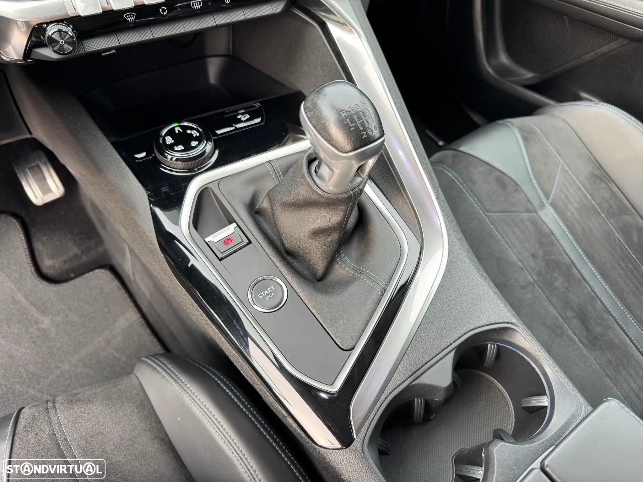 Peugeot 3008 PureTech 130 Stop & Start Crossway - 28