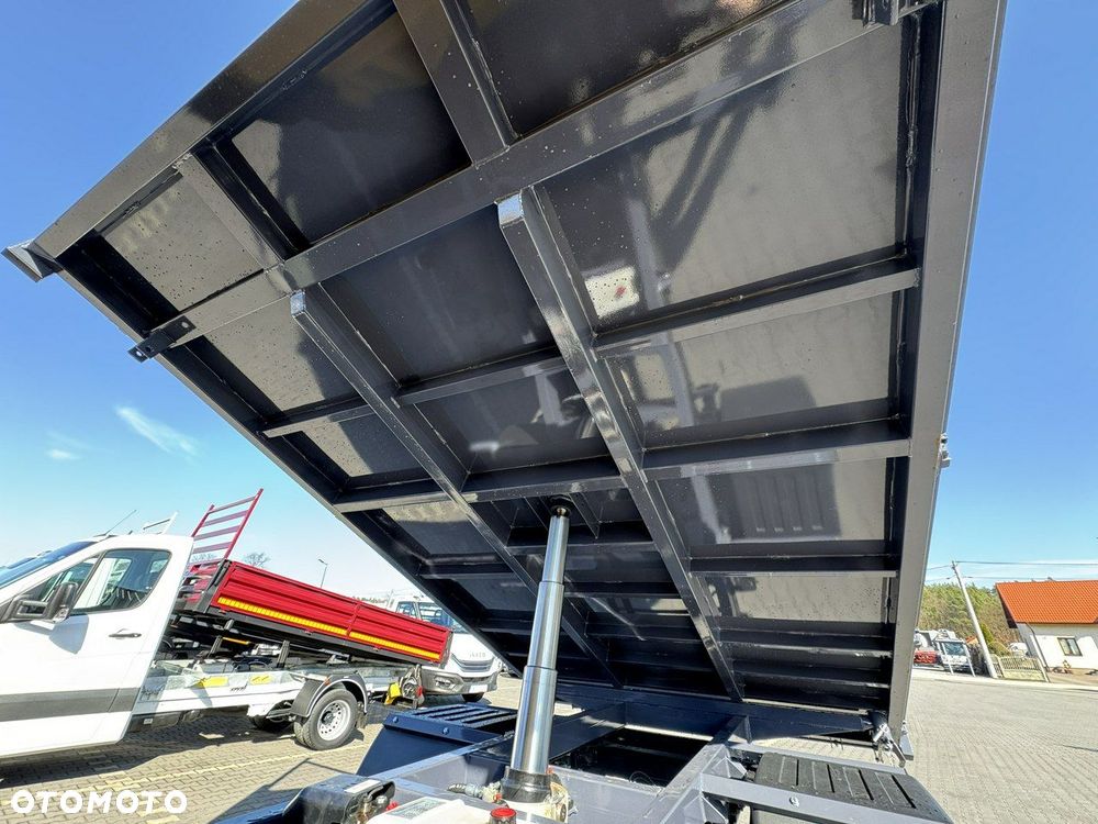 Mitsubishi Canter Fuso 4x4 17C18D 4.9/180KM Wywrotka 3-stronna - 13