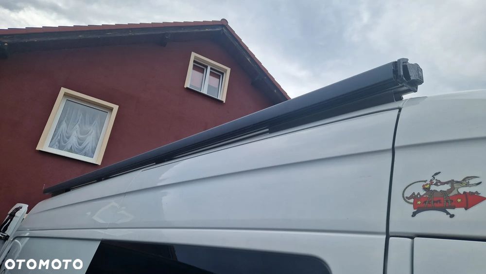 Mercedes-Benz Sprinter - 13