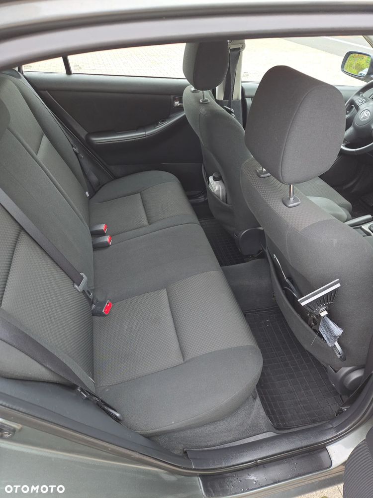 Toyota Corolla 2.0 D-4D Sol - 8