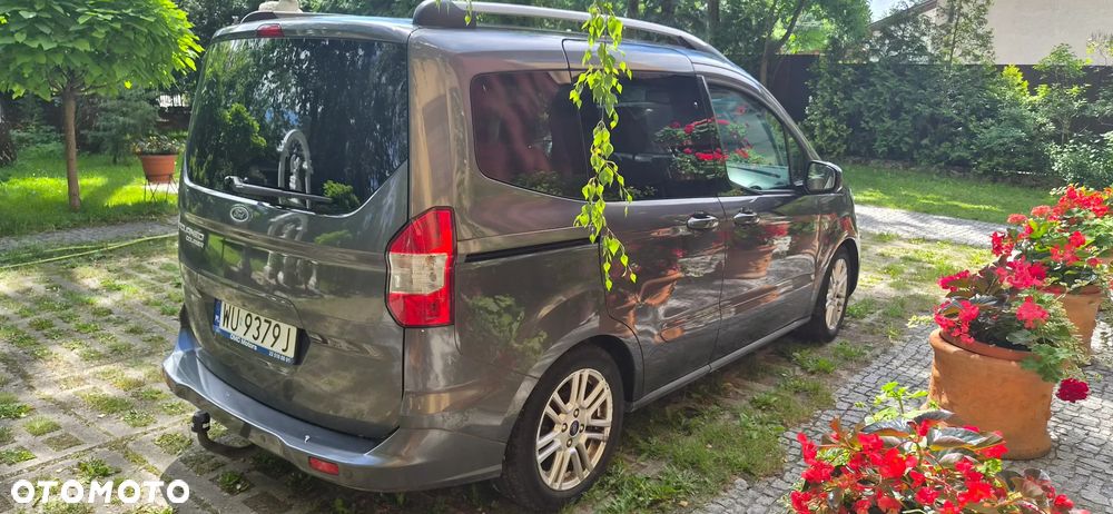 Ford Tourneo Courier - 4