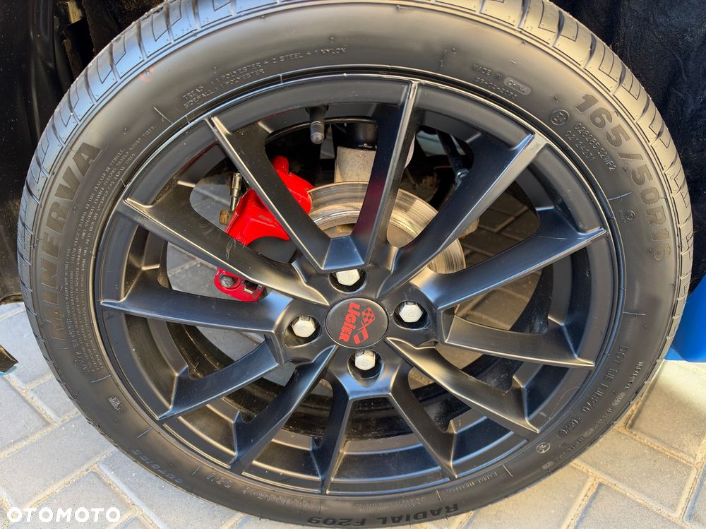 Ligier JS60 - 16