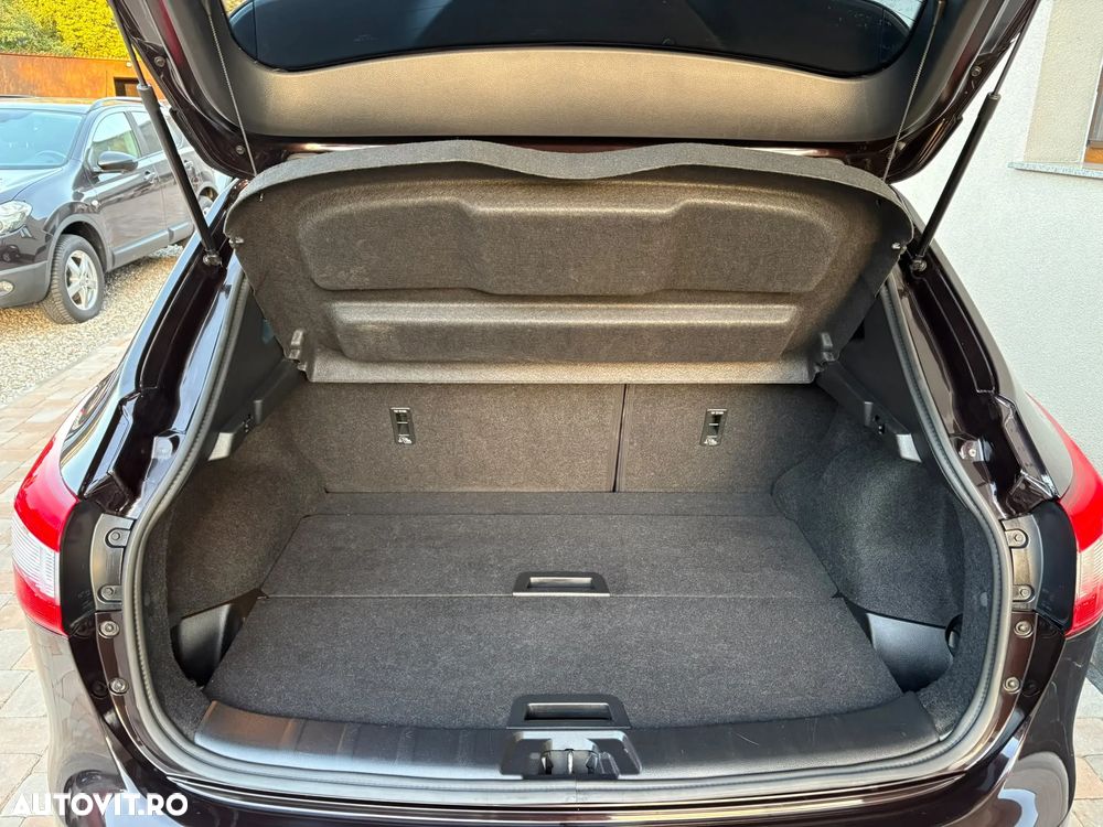 Nissan Qashqai 1.5 DCI TEKNA+ - 13