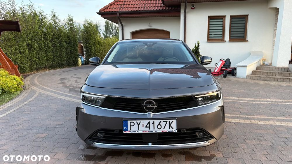Opel Astra 1.2 T Elegance S&S - 12