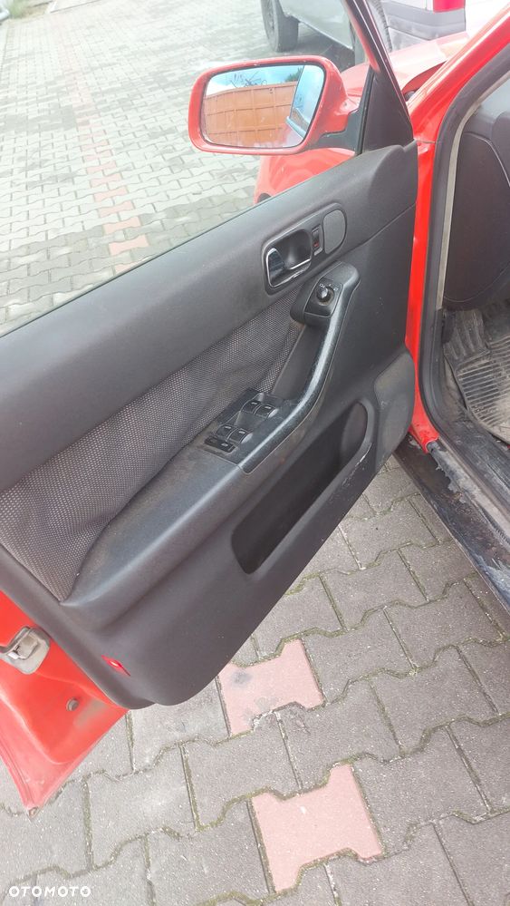 AUDI A3 8L na części 1,6 i 1,8  benzyna drzwi maska klapa lampy - 16