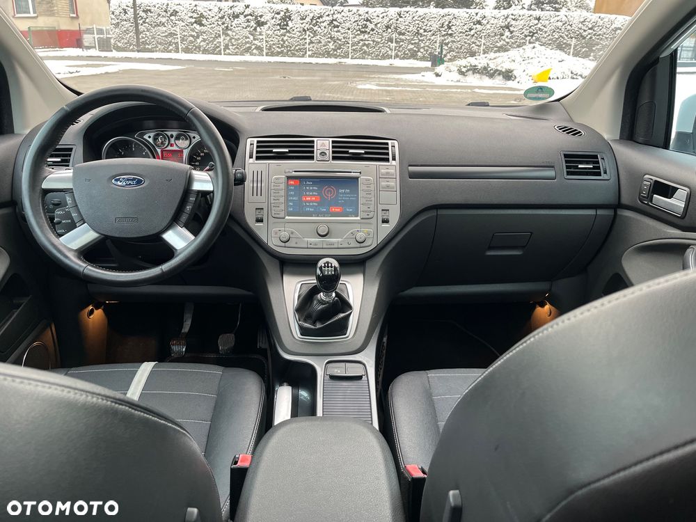 Ford Kuga 2.0 TDCi 4x4 Titanium - 5