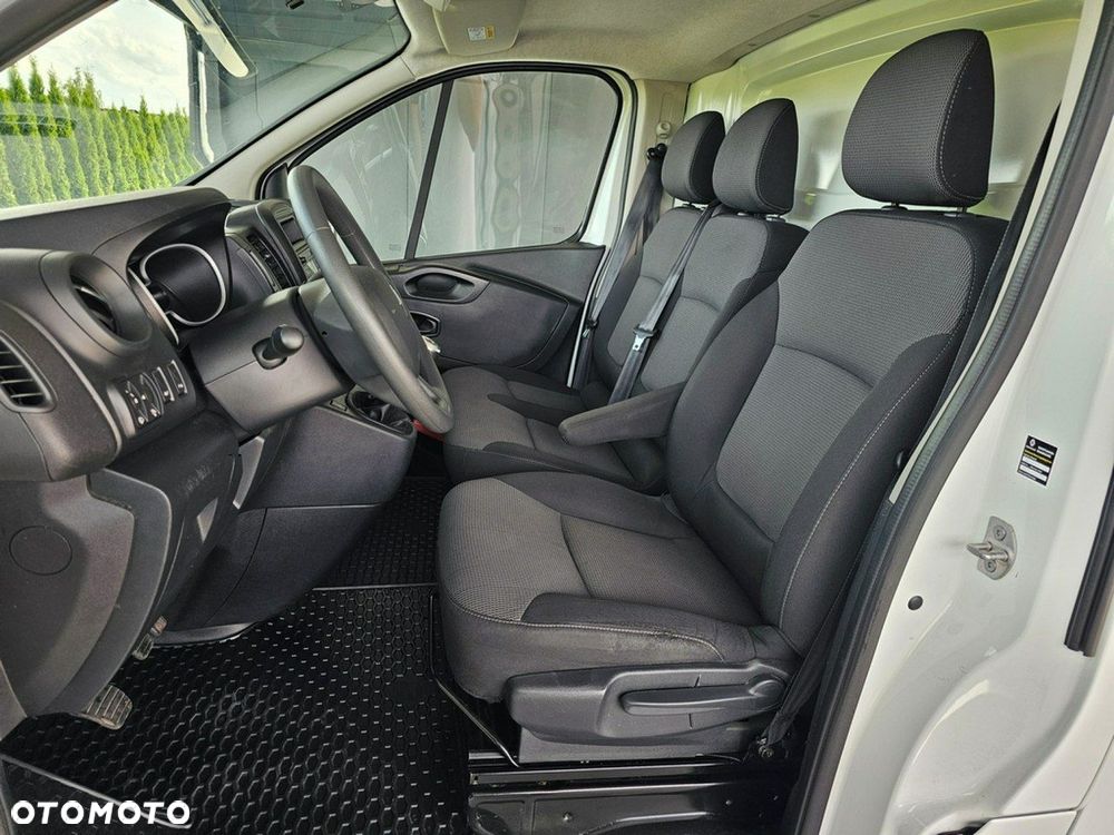 Renault Trafic - 19