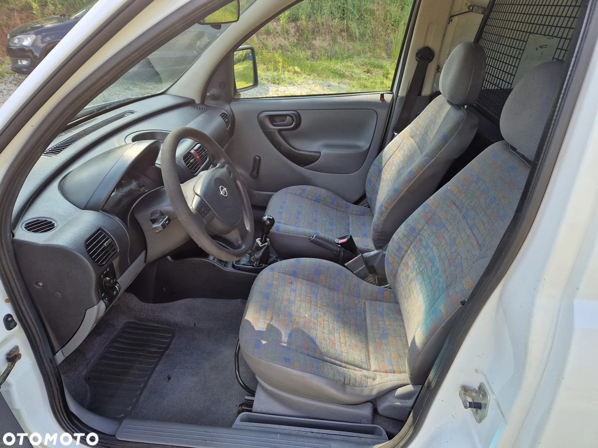 Opel COMBO - 13