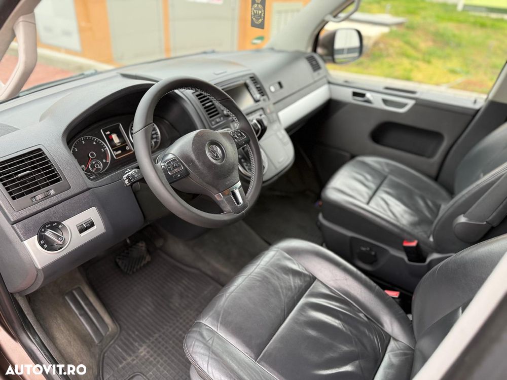 Volkswagen Multivan - 5