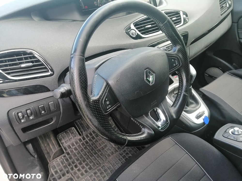 Renault Scenic 1.5 dCi Bose EDition EDC - 12