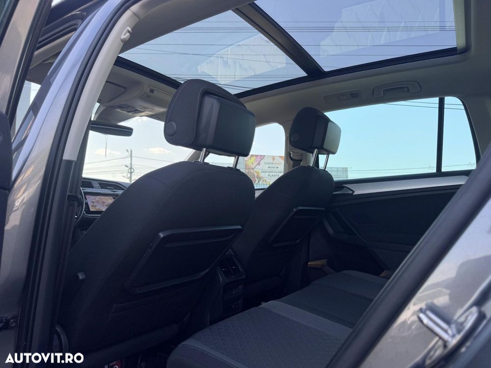 Volkswagen Tiguan - 32