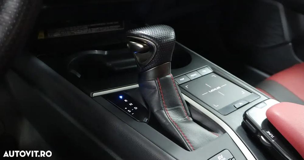 Lexus UX 250h F SPORT - 15