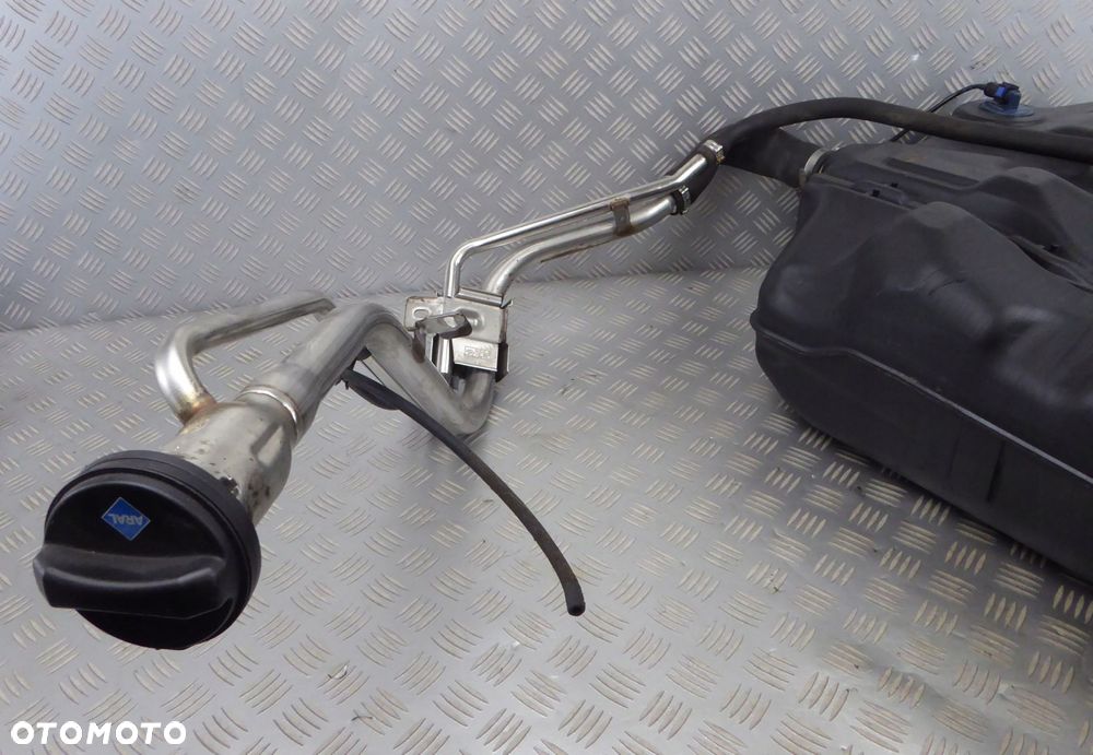 zbiornik bak wlew paliwa FORD C-MAX I MK1 2,0 TDCI - 3