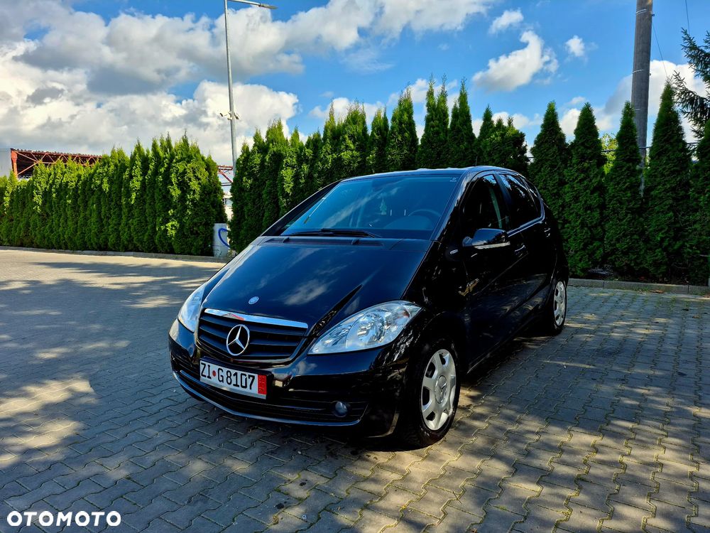 Mercedes-Benz A-Class 2011 photo 4