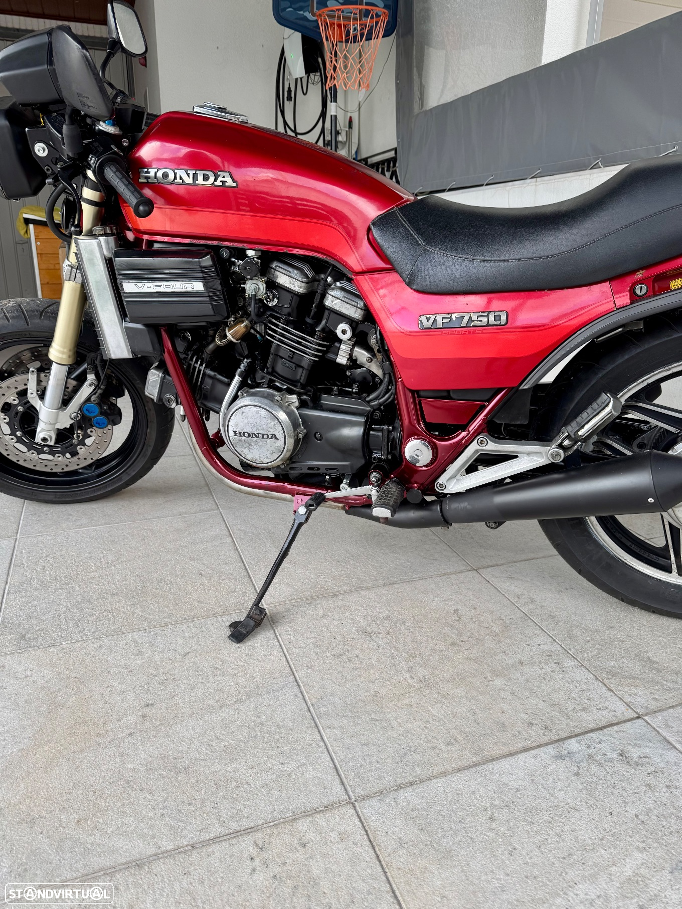 Honda VF Honda VF750 V45 SABRE - 16