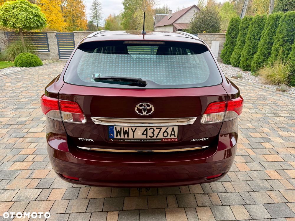 Toyota Avensis 1.8 Sol NAVI - 9