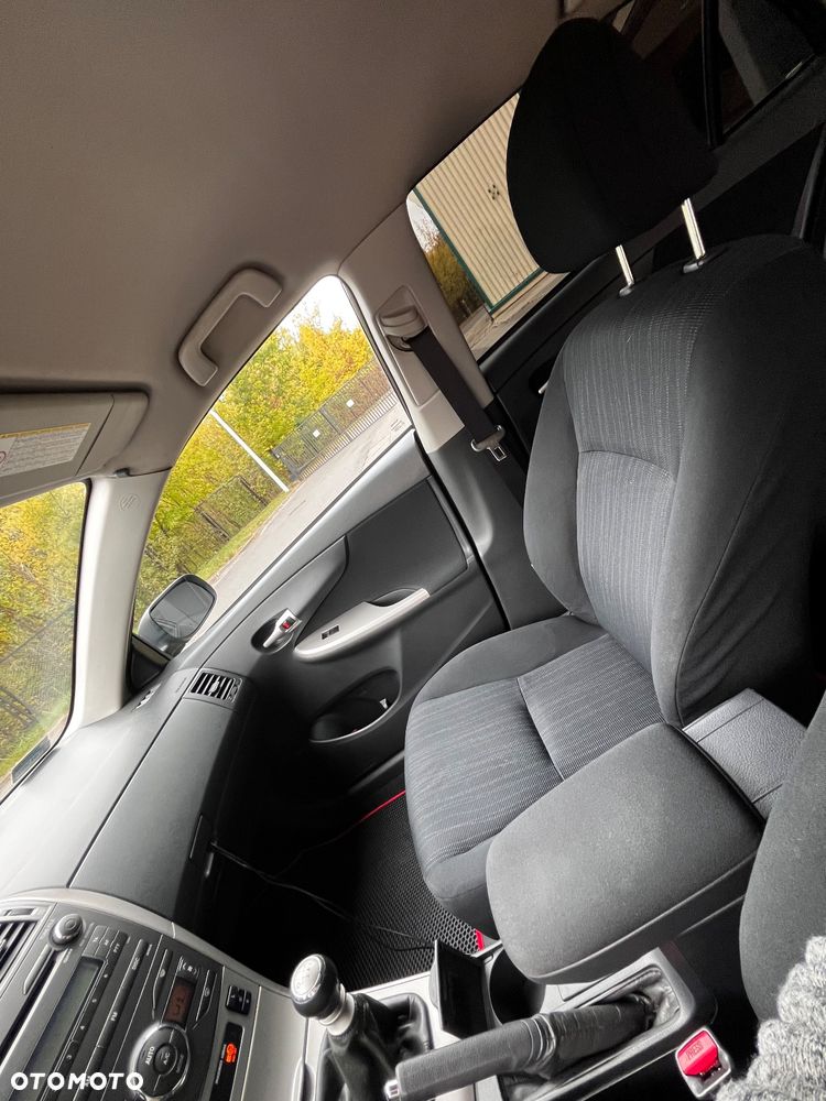 Toyota Corolla 2.0 D-4D Prestige - 25