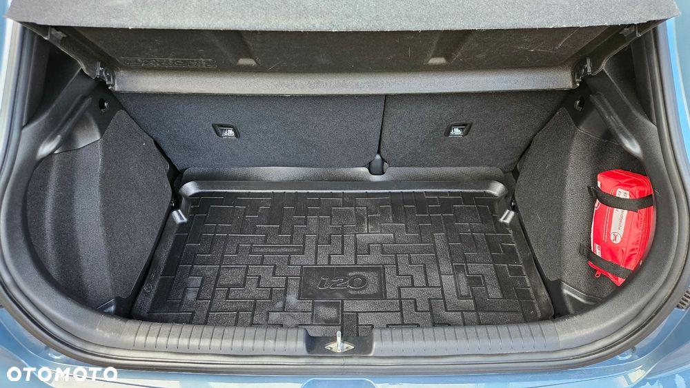 Hyundai i20 1.2 Elegant - 24
