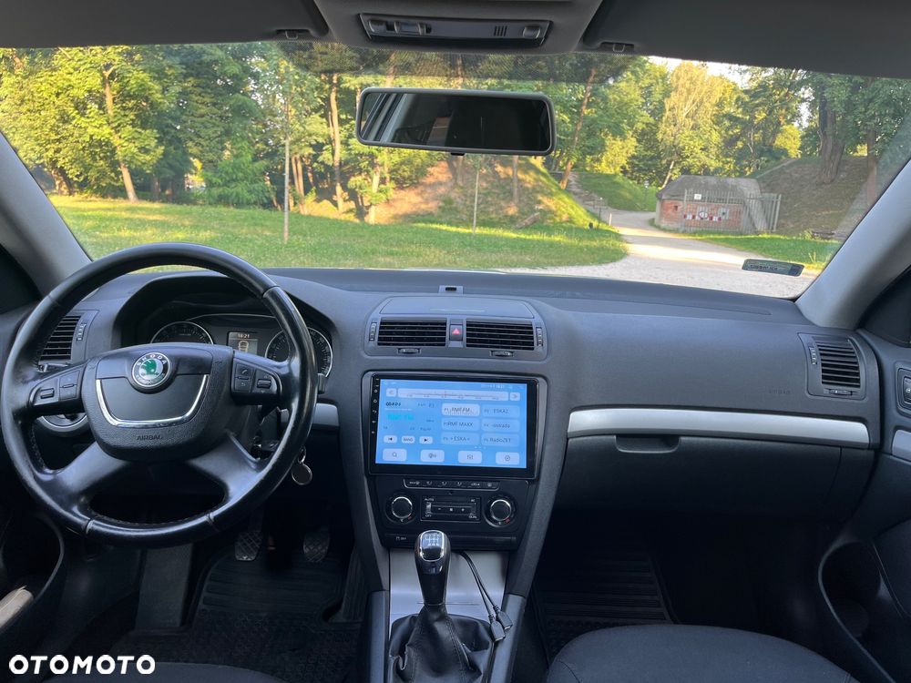 Skoda Octavia 2.0 TDI DPF Elegance - 9