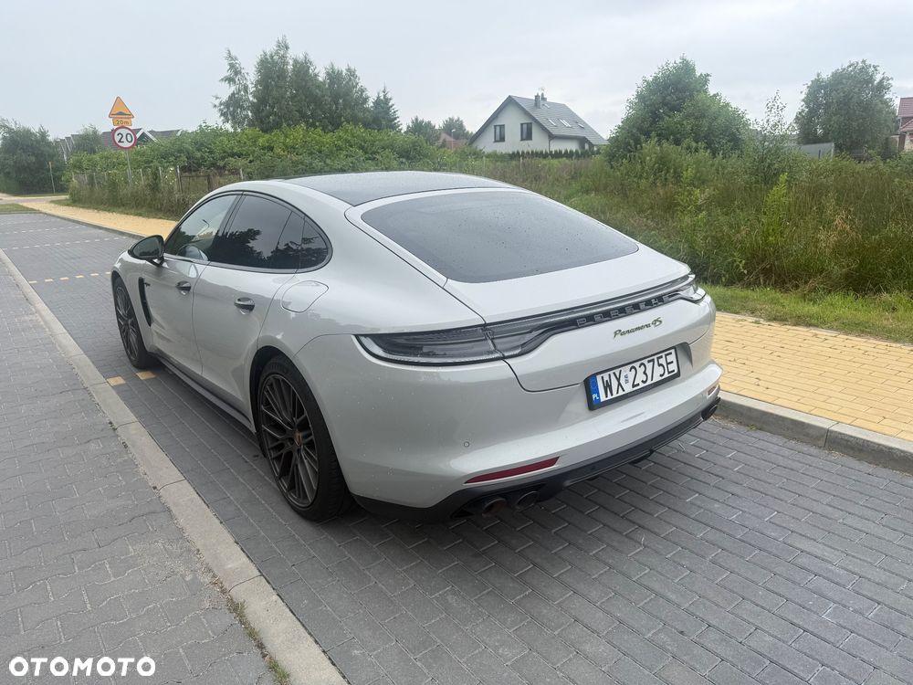 Porsche Panamera 4S GPF Executive - 32