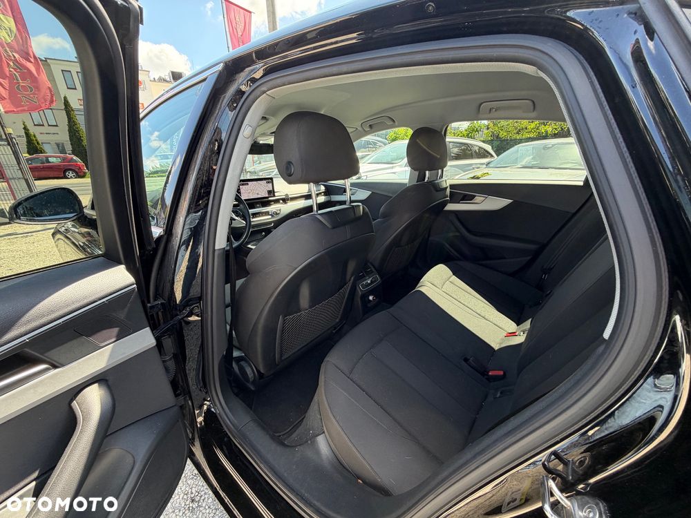 Audi A4 Limousine 35 TFSI Sport S tronic - 18