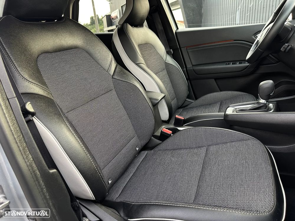 Renault Captur - 23
