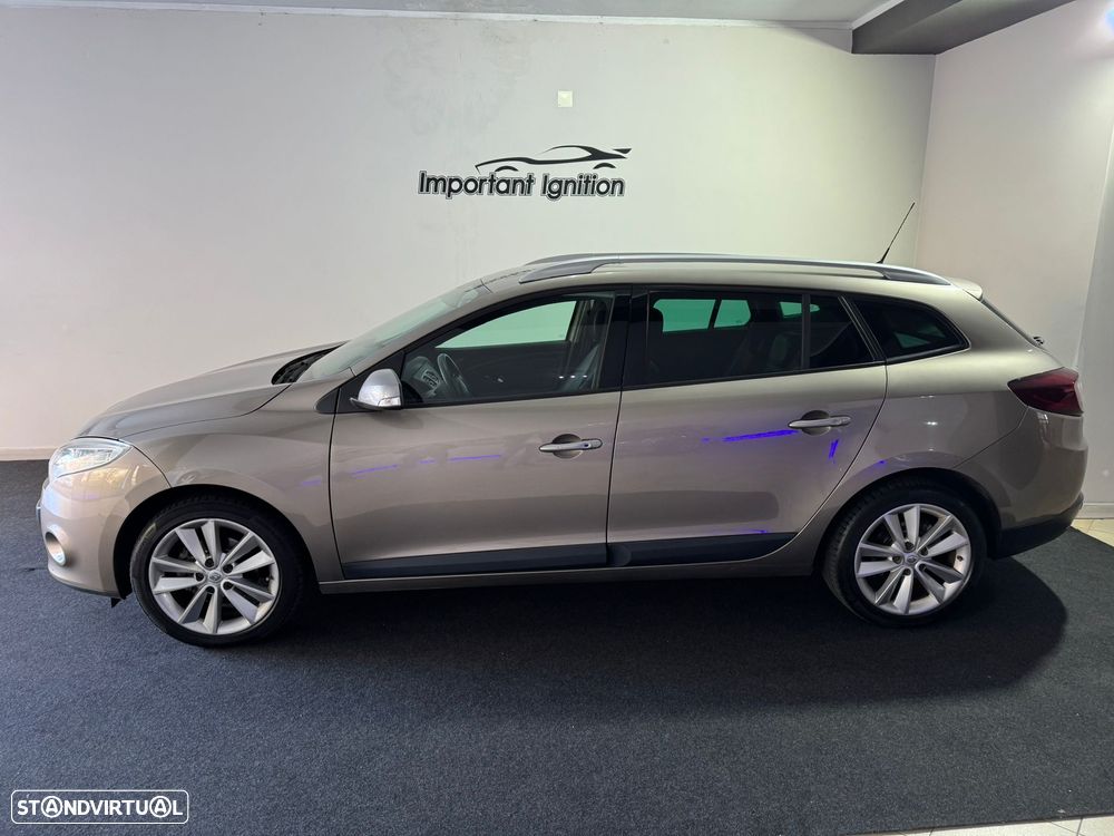 Renault Mégane Sport Tourer 1.5 dCi Dynamique CO2 Champion - 2