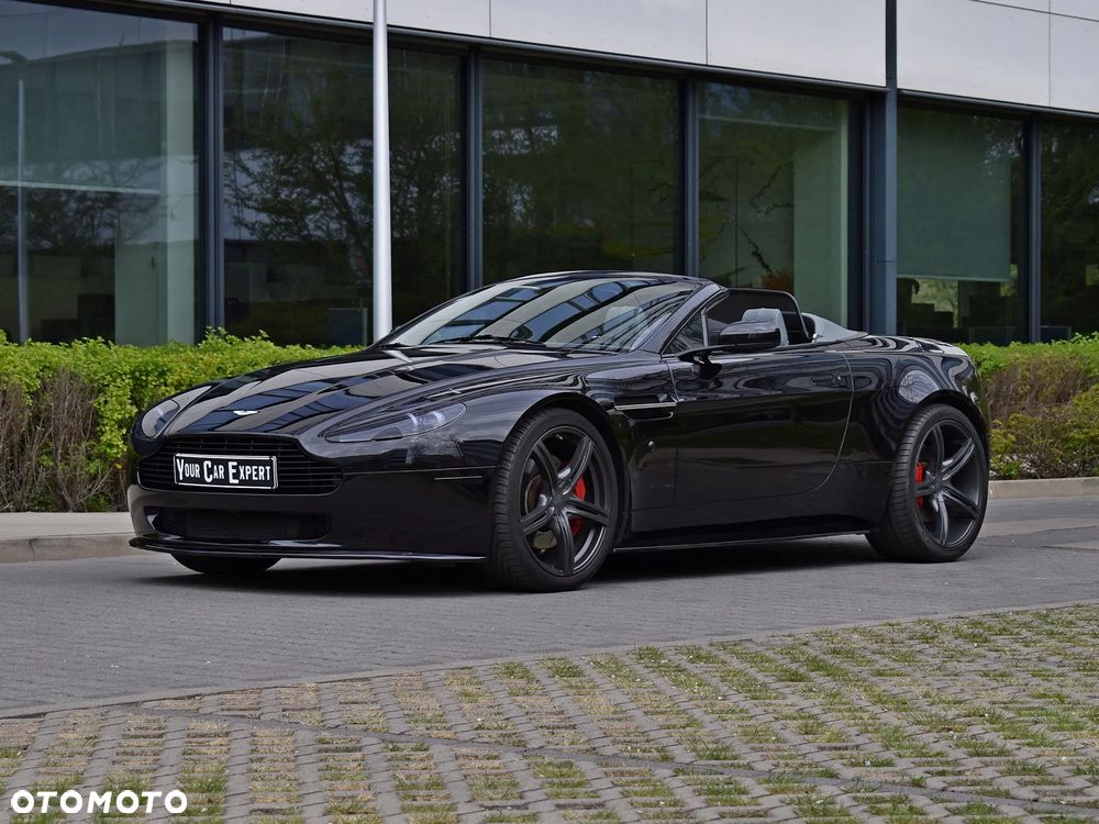 Aston Martin V8 Vantage - 9