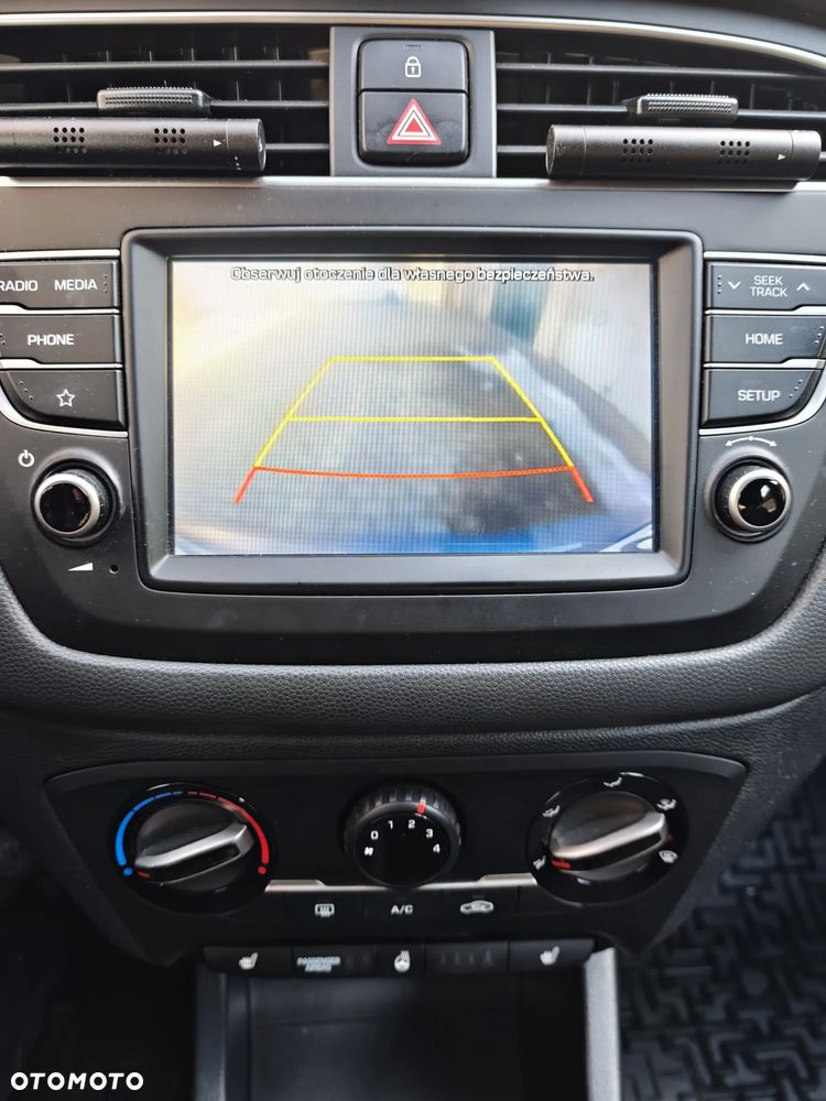 Hyundai i20 1.4 Premium - 15