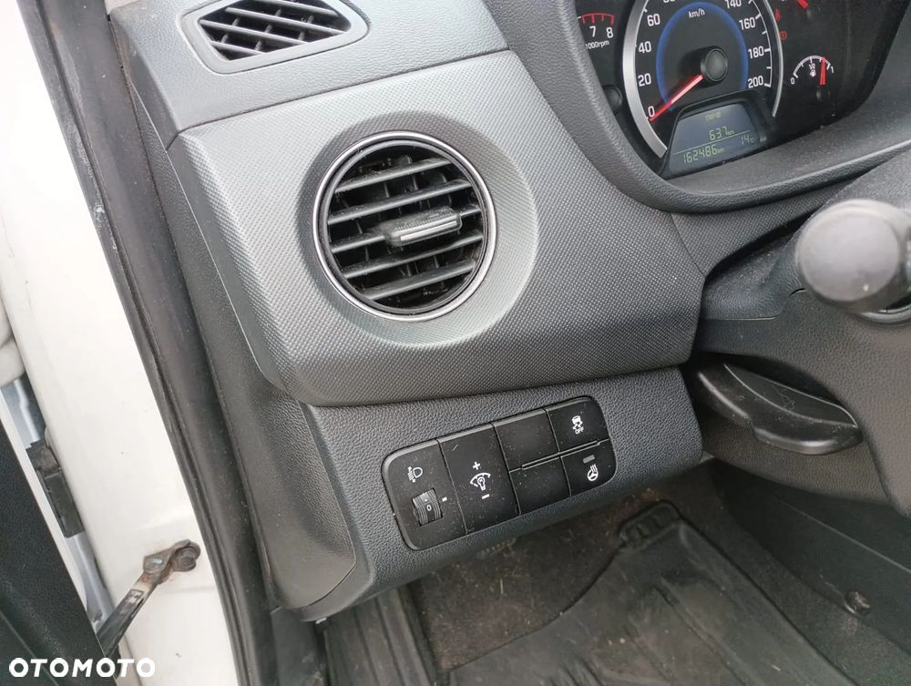 Hyundai i10 - 13