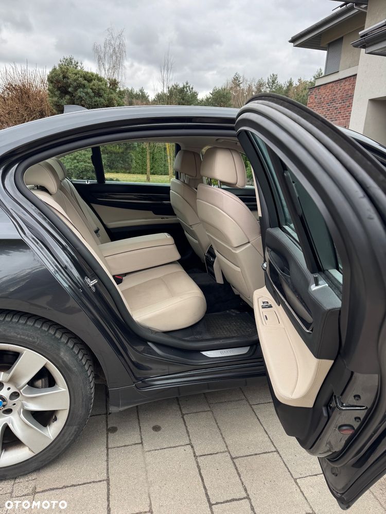 BMW Seria 7 730Ld - 10